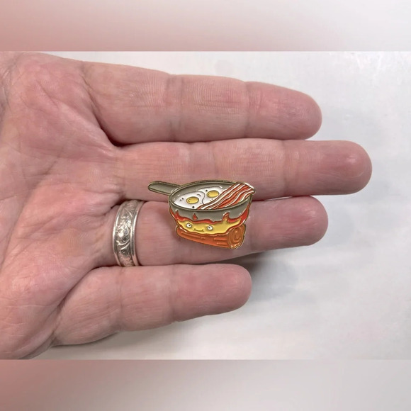 Studio Ghibli - Howl’s Moving Castle - Calcifer’s Breakfast Pin 🍳🥓 - Picture 4 of 5